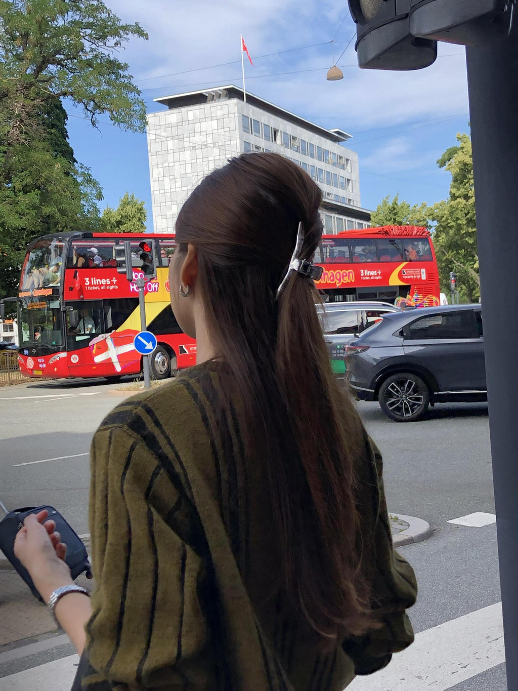Ella Hair Clip [PRE-ORDER: SHIPS IN 2 WEEKS]