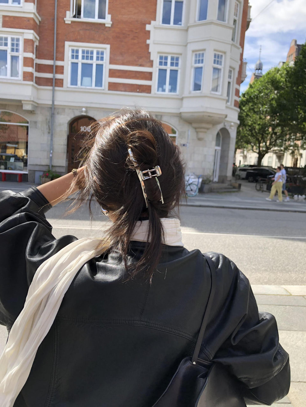 Ella Hair Clip [PRE-ORDER: SHIPS IN 2 WEEKS]