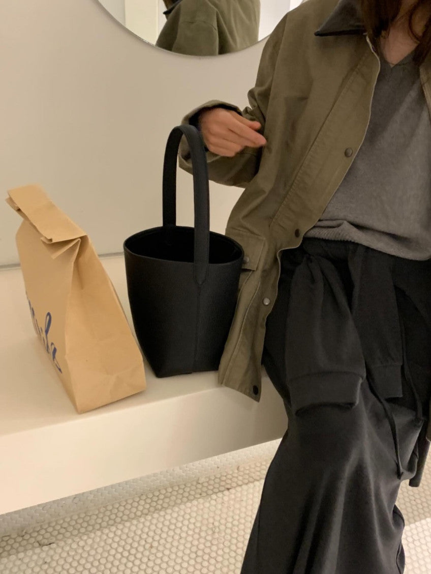 LUNE LEATHER BUCKET BAG [PRE-ORDER: SHIPS IN 2 WEEKS]